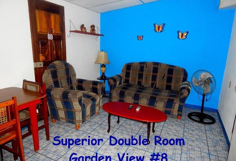 חדר סטודיו סטנדרד, Rositas