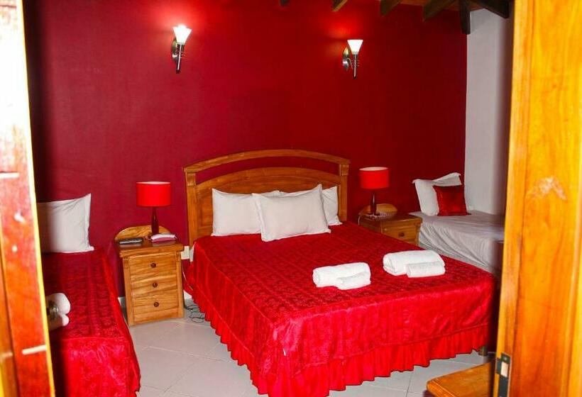 اتاق استاندارد, Ross Char