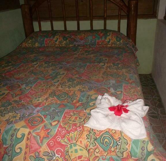 标准平房, Salvador Gaviota