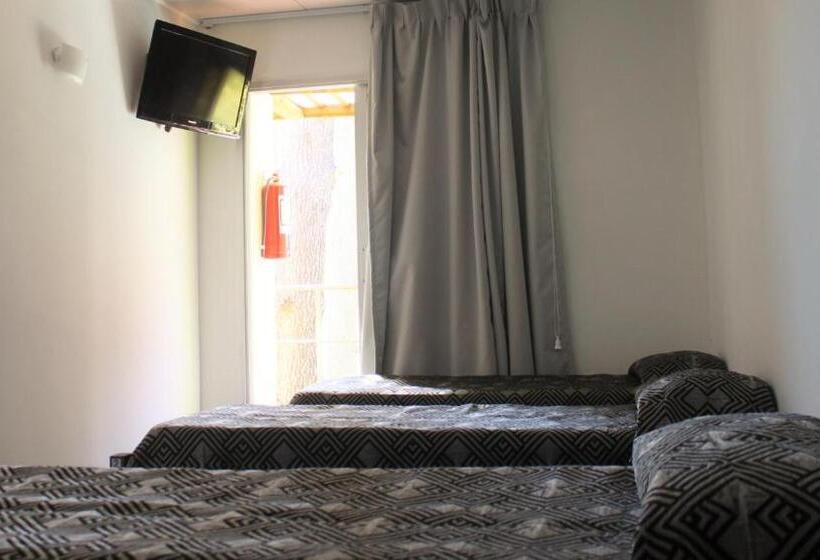 מיטה בחדר משותף, Undarius