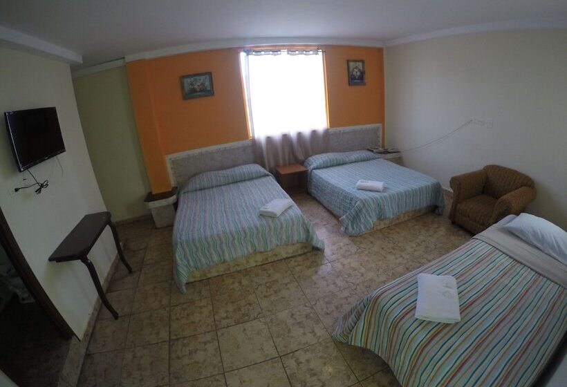 标准三人间, Villa Del Mar