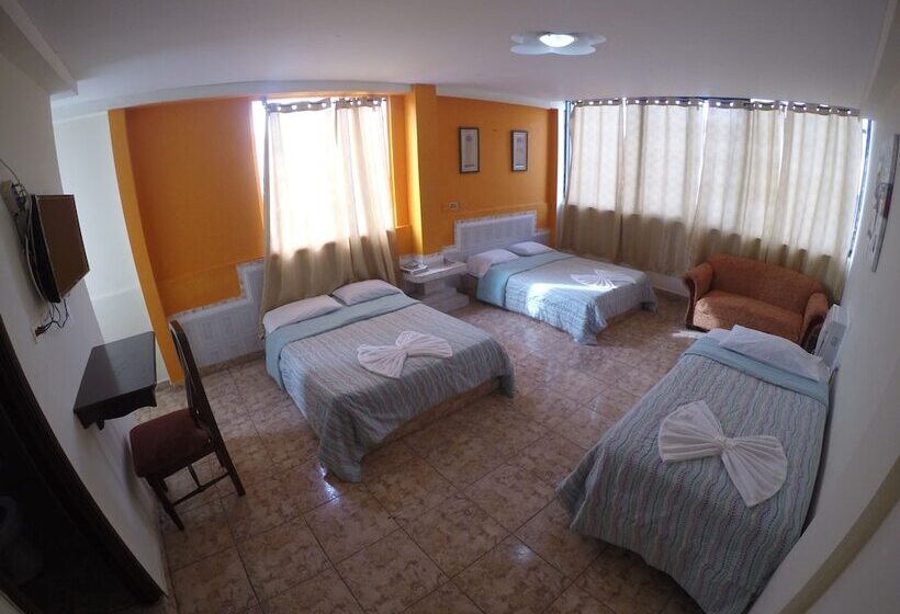 标准三人间, Villa Del Mar