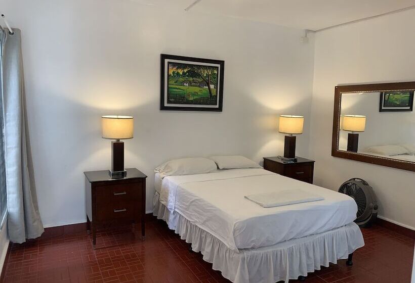 اتاق استاندارد, Palmira Hostel