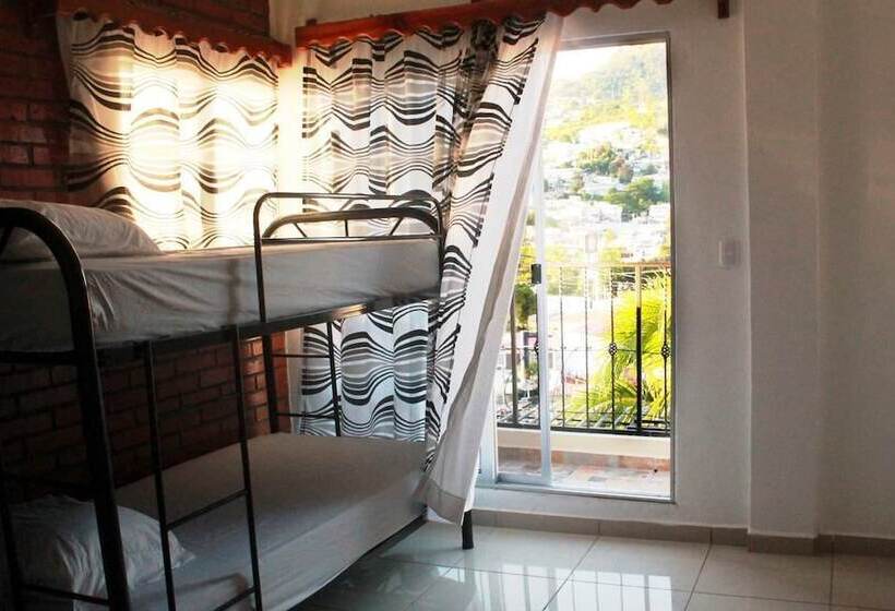 تختخواب در اتاق مشترک, Palmira Hostel