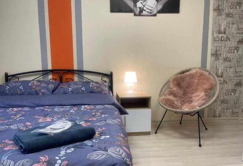 Deluxe-huone Parveke, Uneed Rooms Sakvoiaj