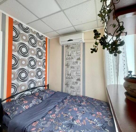 Basic-huone, Uneed Rooms Sakvoiaj