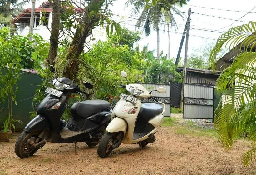 エコノミートリプルルーム, Ananda Villa Bentota