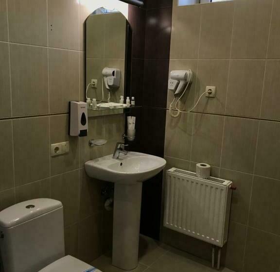 バルコニー付スイート, Aragvi