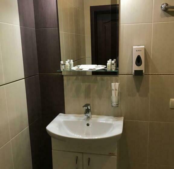 バルコニー付スイート, Aragvi