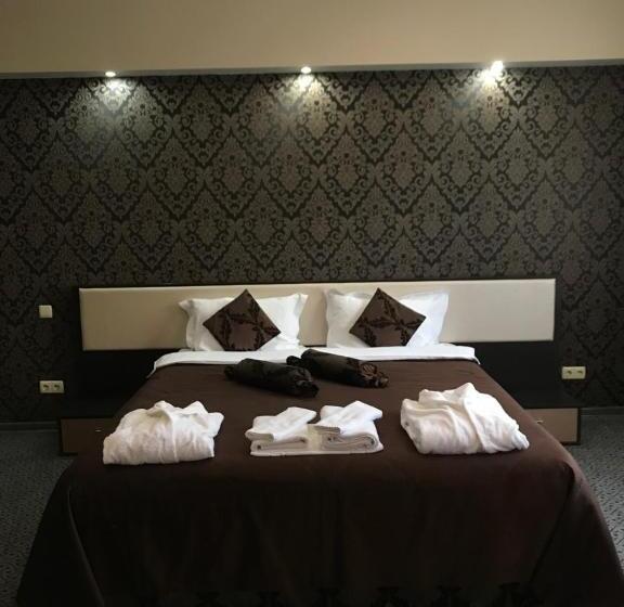 スーペリアースイート, Aragvi