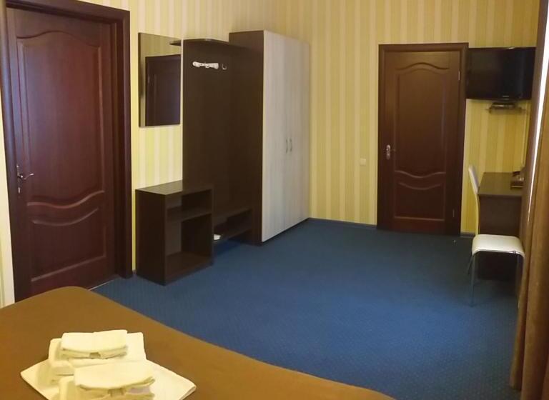 スーペリアールーム, Aragvi