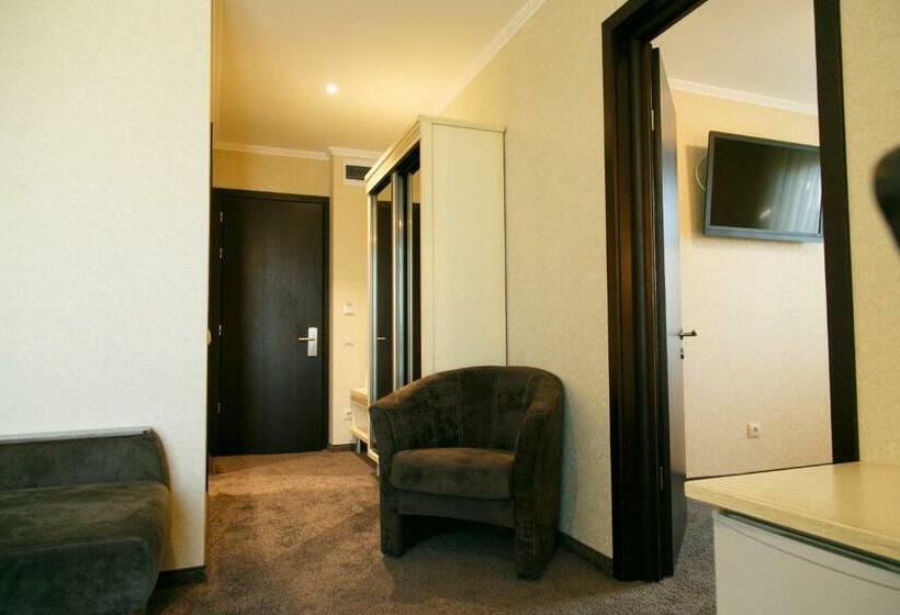 سوییت, Avalon Palace