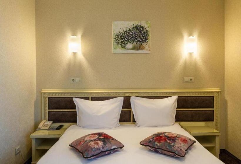 سوییت, Avalon Palace