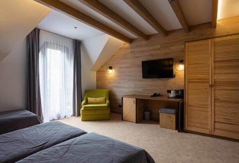 سوییت جونیور, Bukovel