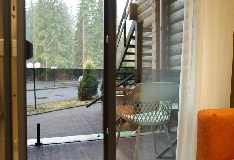 اتاق لوکس با بالکن, Bukovel