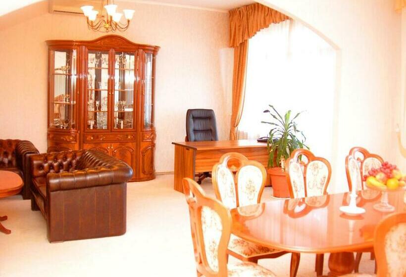 سوییت, Complex Druzhba