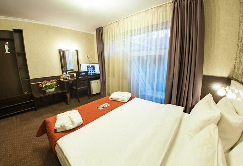 اتاق استاندارد, Kiev 365 Park