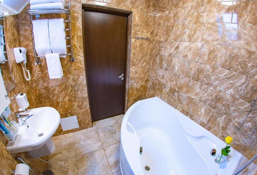 سوییت, Kiev 365 Park