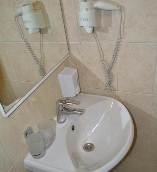 اتاق استاندارد یک نفره, Kiev 365 Park