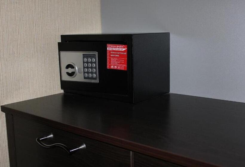 اتاق لوکس یک تخته, Kiev 365 Park