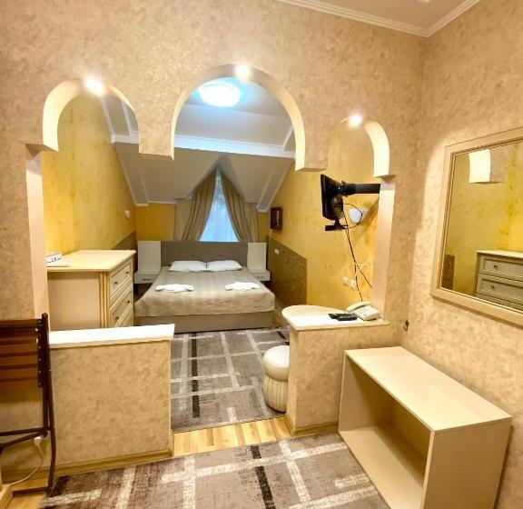 اتاق استاندارد, Near The Lake