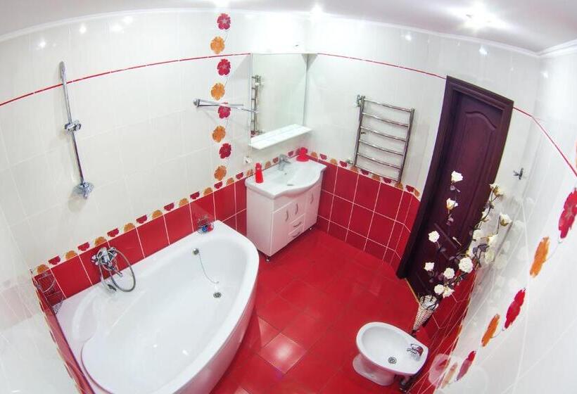 سوییت جونیور, Panska Hata