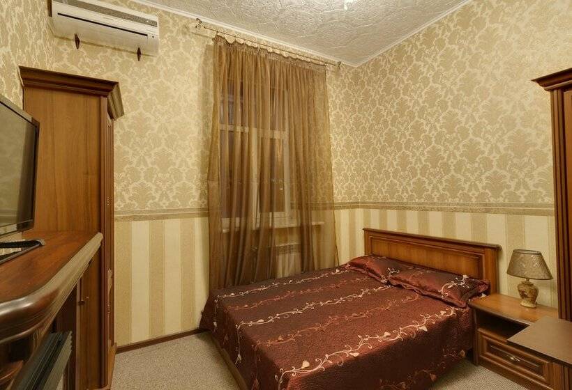 اتاق راحتی, Pokrovsky