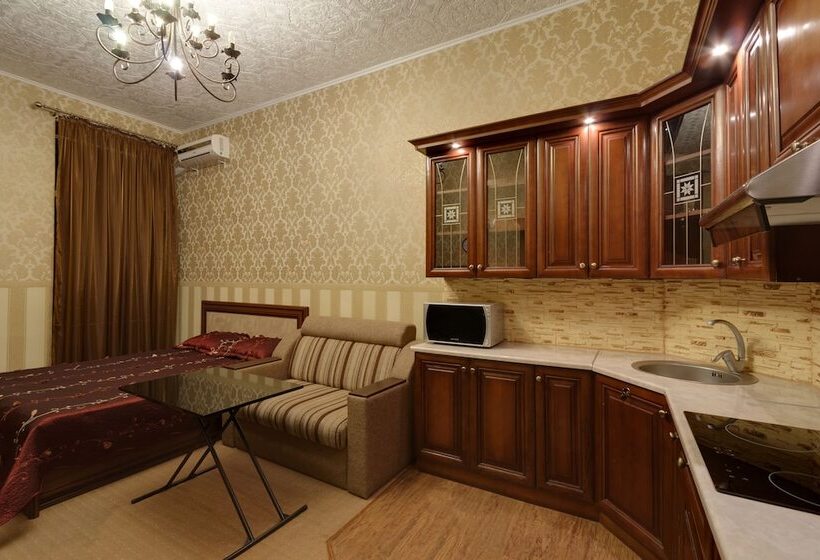 استودیوی استاندارد, Pokrovsky