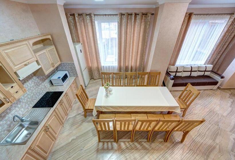 ４ベッドルームハウス, Villa Anet