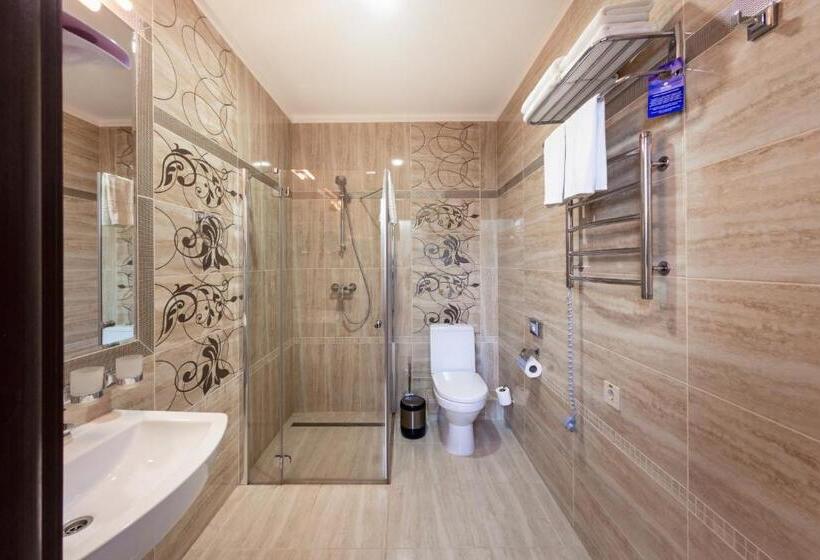 غرفة كومفورت, Zagrava