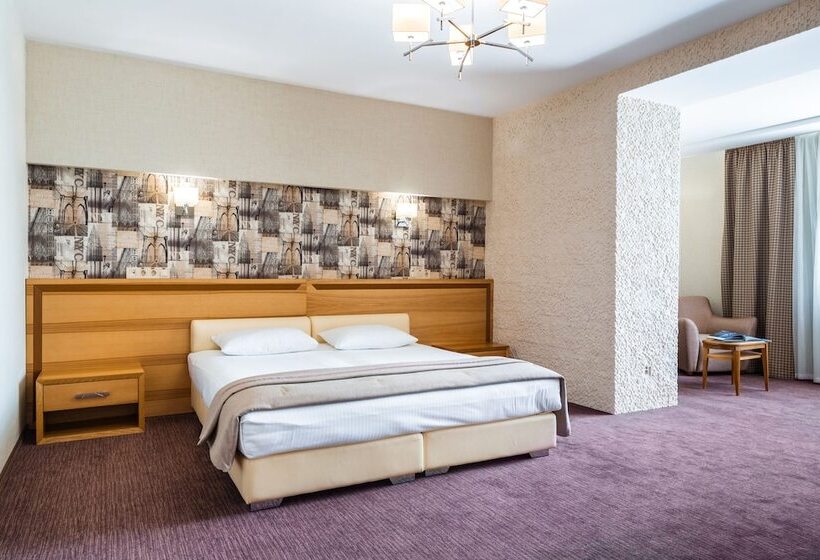 غرفة كومفورت, Zagrava