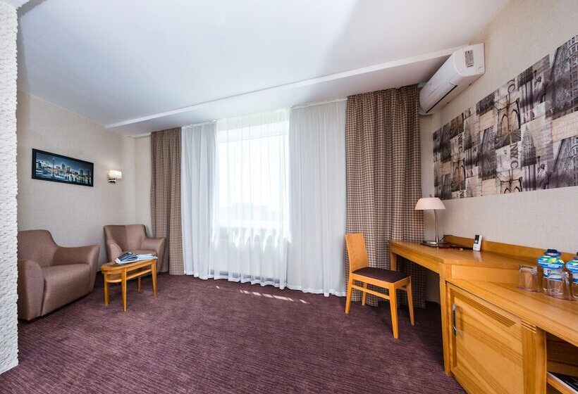 غرفة كومفورت, Zagrava