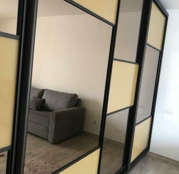 شقة غرفة واحدة, Motel