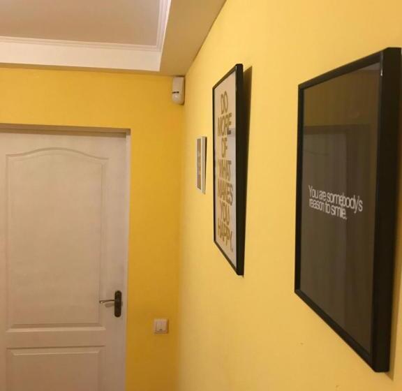 اتاق استاندارد, Pallet Hostel