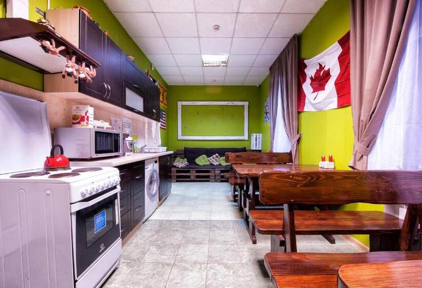 اتاق استاندارد یک نفره, Pallet Hostel