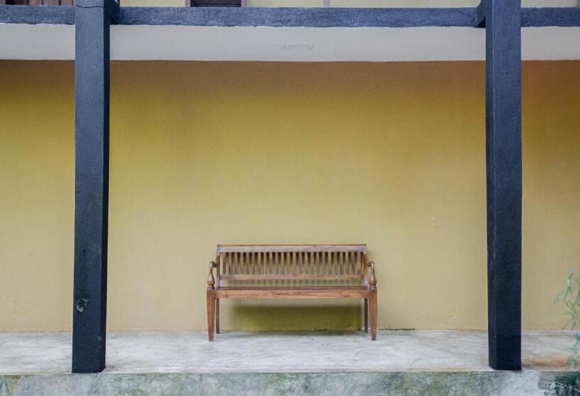 带大床的高级房间, Pinthaliya Resort