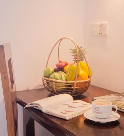 带大床的高级房间, Pinthaliya Resort