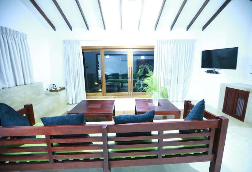 家庭套房, Pinthaliya Resort