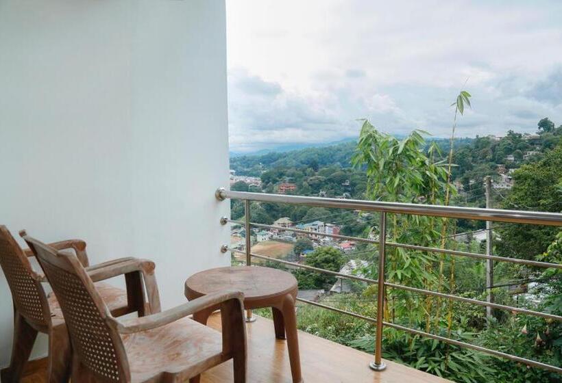 스탠다드 트리플 발코니 룸, Mount Palace