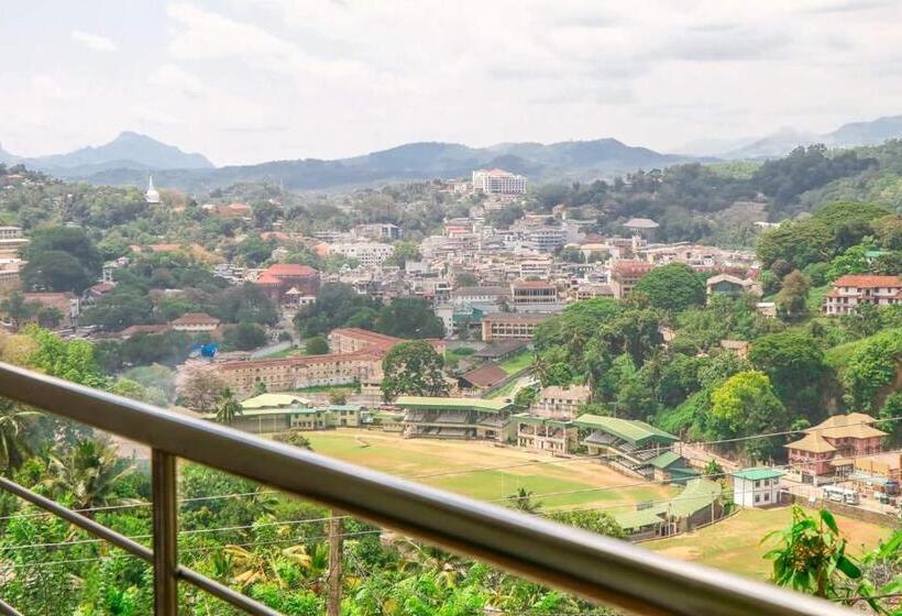 스탠다드 트리플 발코니 룸, Mount Palace