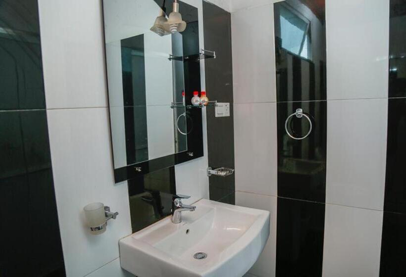 이코노미 룸, Mount Palace