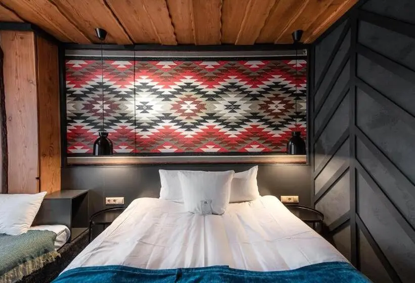 اتاق سوپریور سه تخته, Stara Pravda Hotel   Vykrutasy