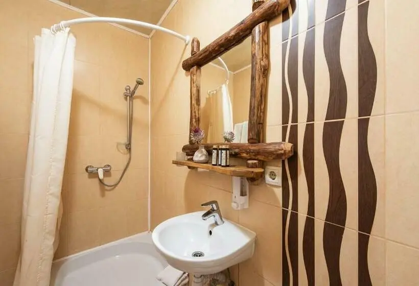 سوئیت با بالکن, Stara Pravda Hotel   Vykrutasy