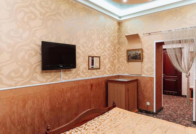 سوییت جونیور, Viktoriya Family Hotel Restaurant Complex