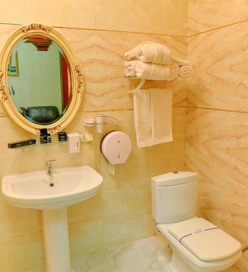 اتاق لوکس, Viktoriya Family Hotel Restaurant Complex