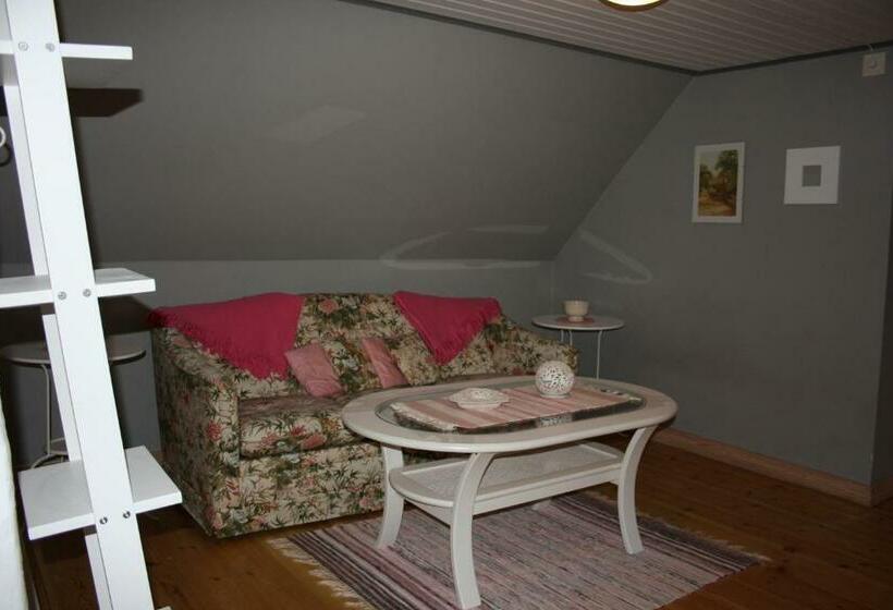 سوییت جونیور لوکس, B&b Hannåsa Gård