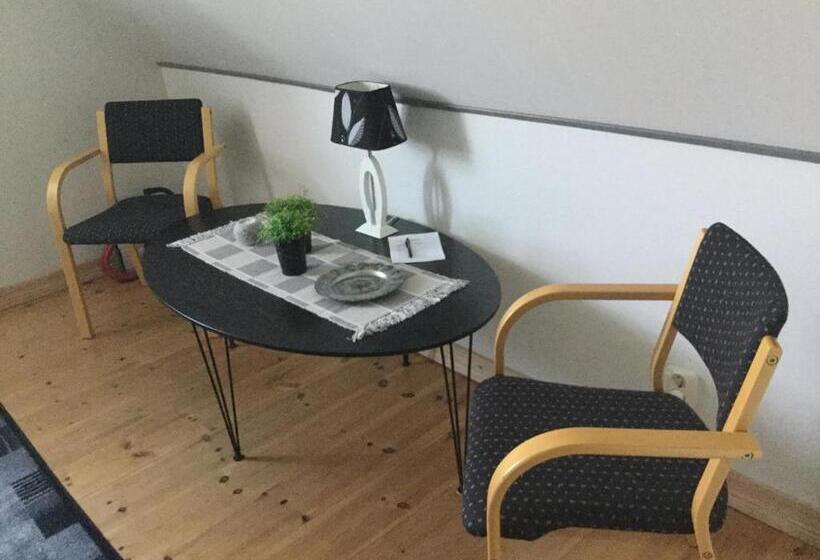 جناح جونيور ديلوكس, B&b Hannåsa Gård