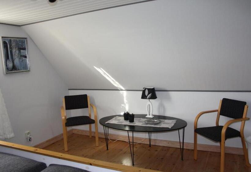 جناح جونيور ديلوكس, B&b Hannåsa Gård