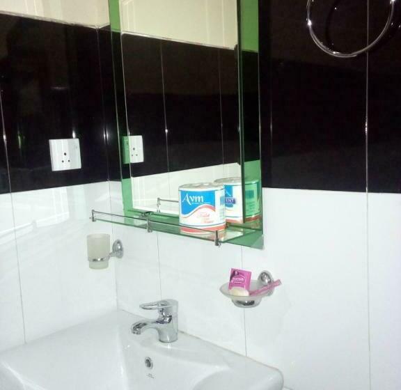 Deluxe Room with Balcony, Blue Ribbon Homestay