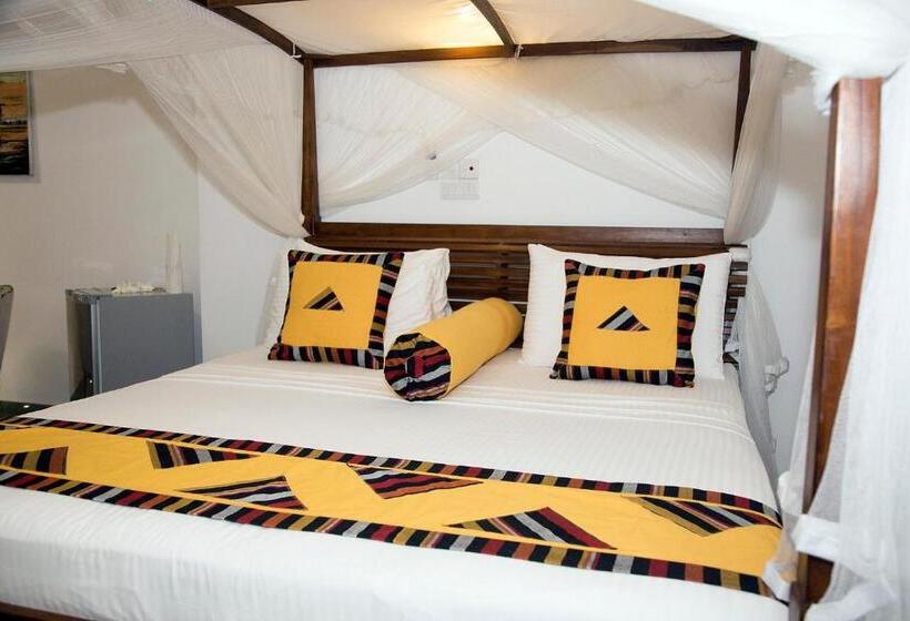 スイート(家族用), Suriya Arana